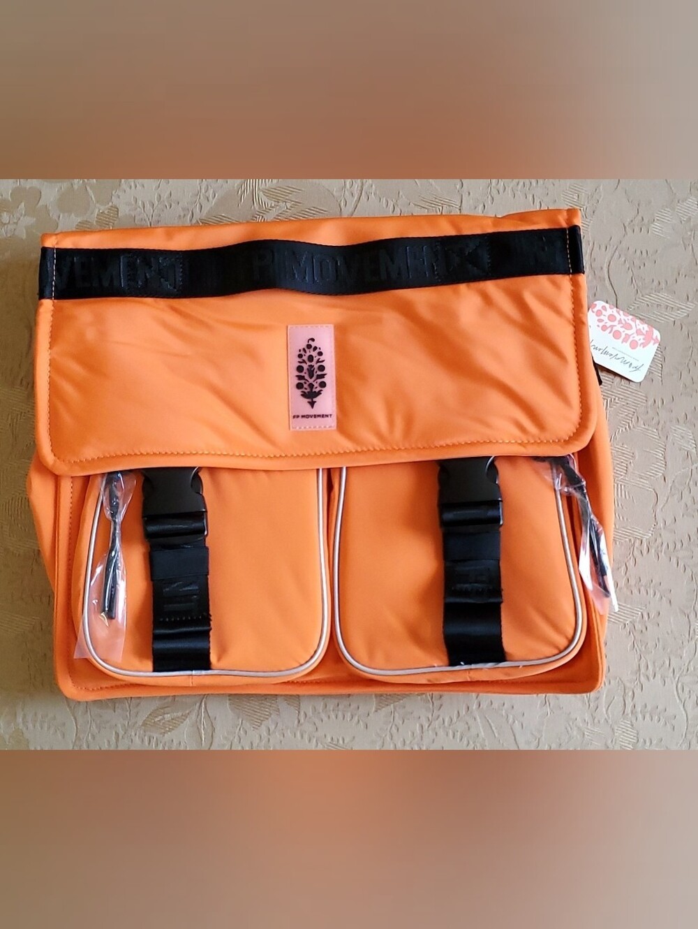 FP Movement In Motion Messenger Bag/Orange - Picture 5 of 15